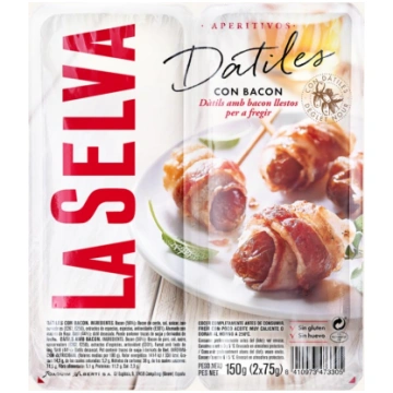 Bacon-wrapped dates (dátiles con bacon), from Cata