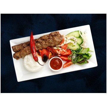 Adana jēra kebabs