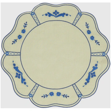 Green table mat with embroidery Los Encajeros