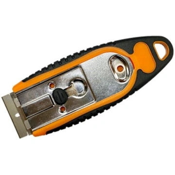 Safety razor scraper with SK5 interchangeable blad