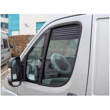 Fiat Ducato no 1994-2002, priekšējo logu ventilāci