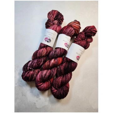 SW Merino Nylon, DK weight, 100 g, GARNET TWILIGHT