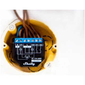 Wi-Fi-operated smart switch Shelly Plus 2PM x2 380