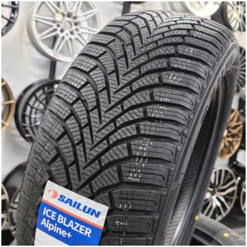 205/60R16 Sailun Ice Blazer Alpine+ 96H XL
