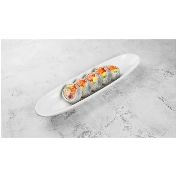 Futo rolls ar redīsiem, tunci, lasi un tempura gar