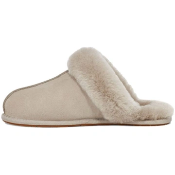UGG Scuffette II Iešļūcene Kazas āda (Sievietes) S