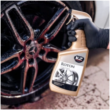 K2 ROTON 700ml - liquid for washing rims with a bl
