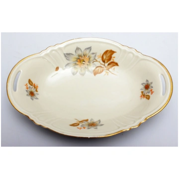 Porcelāna šķīvis ar ziediem
