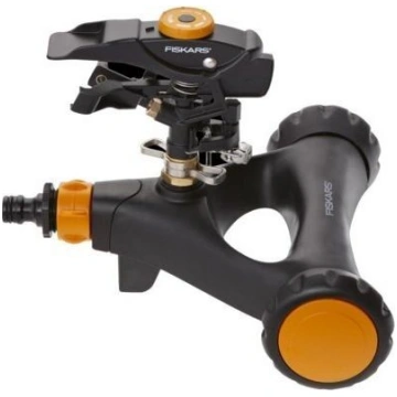 Fiskars Impulse sprinkler metal with wheels 641150