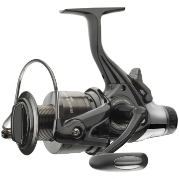 Daiwa - Black Widow Baitrunner/Freespool makšķerēš