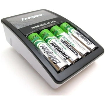 Energizer Maxi lādētājs AA/AAA ar 4 AA 2000mAh aku
