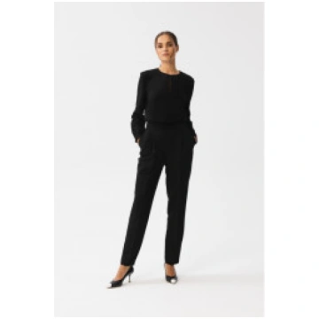 S355 Jumpsuit ar šķeltu izgriezumu - melns
