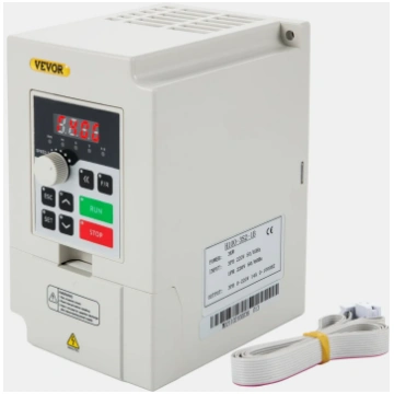 VEVOR frekvences pārveidotājs 3 kW ar 220 V ieeju 