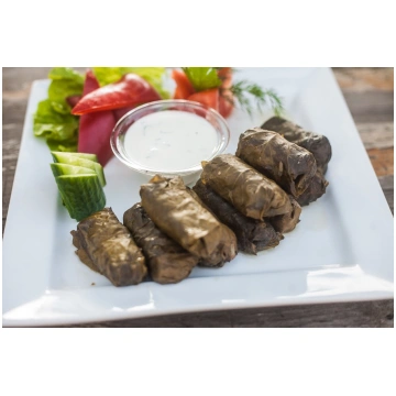 Dolma ar jēra gaļu10gab Otrie ēdieni