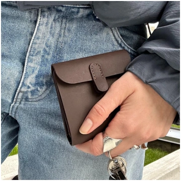 Tab Closure Wallet