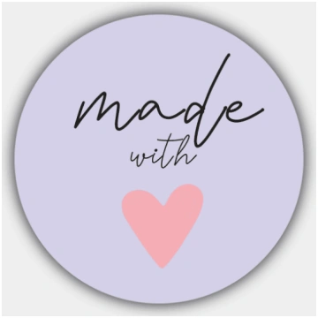 “Made with love” personalizēta apļa uzlīme ar sird