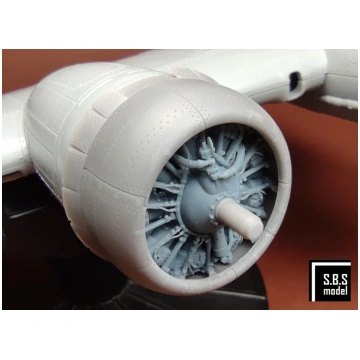 B-17 F/G (Early) Engine And Cowling Set For HK Mod
