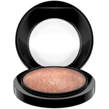 MAC Mineralize Skinfinish CHEEKY BRONZE ādas tonik