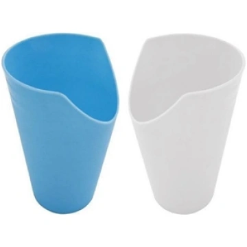 Mug with a cut-out FAD3A5BE622ABB935539748200F3F74