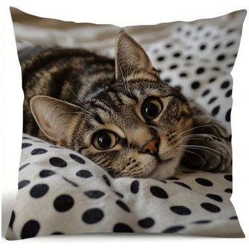 Charming Tiger Tabby Cat Print Throw Pillow Cover 
