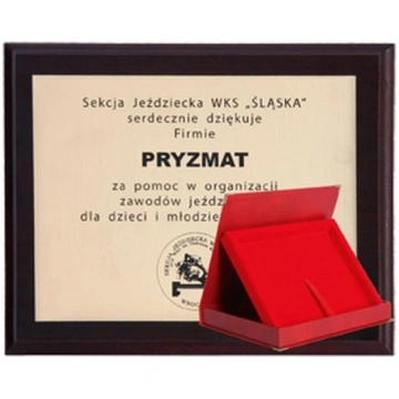 BS Plastmasas diploms ar lamināta gravējumu + maci