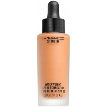 MAC MAC Studio Waterweight Vitamin E Long Lasting 