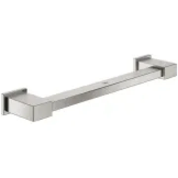 Rokturis vannas istabai Grohe Essentials Cube, sup